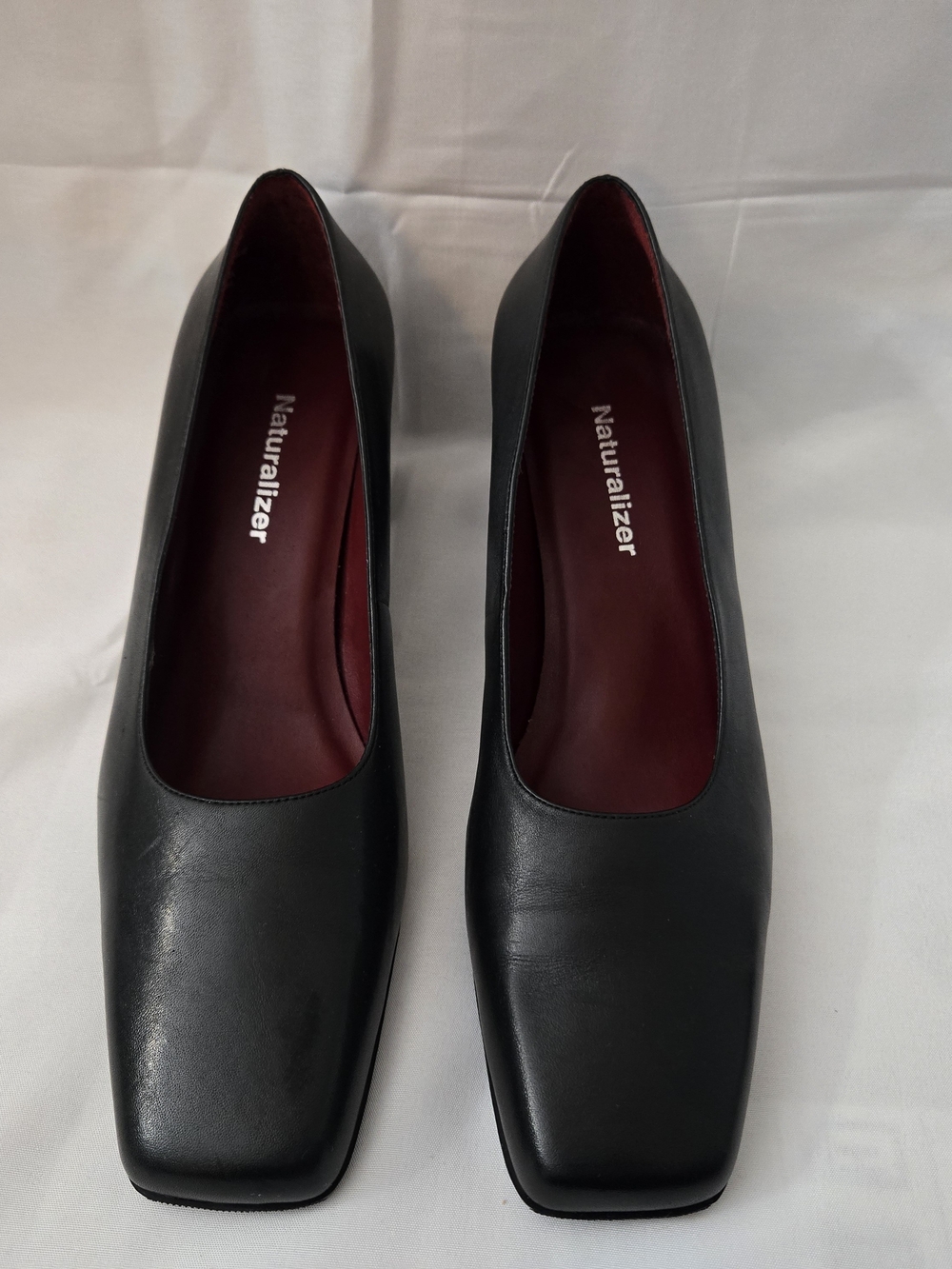 Naturalizer Black Leather Square-Toe Flats